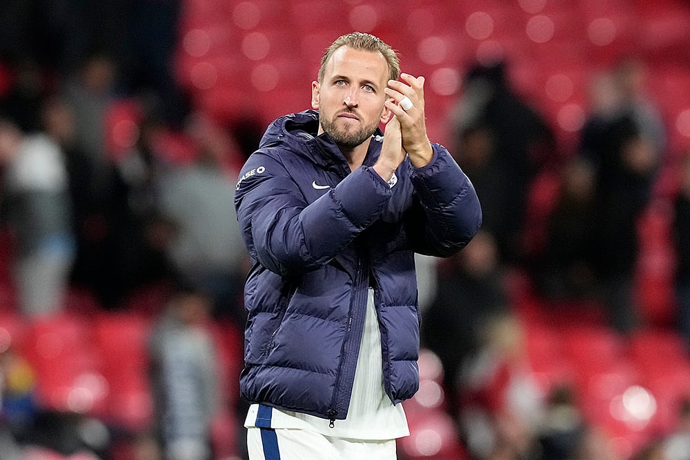 | Photo: AP/Frank Augstein : UEFA Nations League, England vs Finland: England's Harry Kane applauds after the match